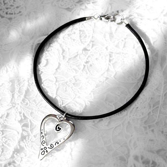 5 For $25💫Hippie Gypsy Groovy Silver Heart Bracelet - Picture 1 of 5